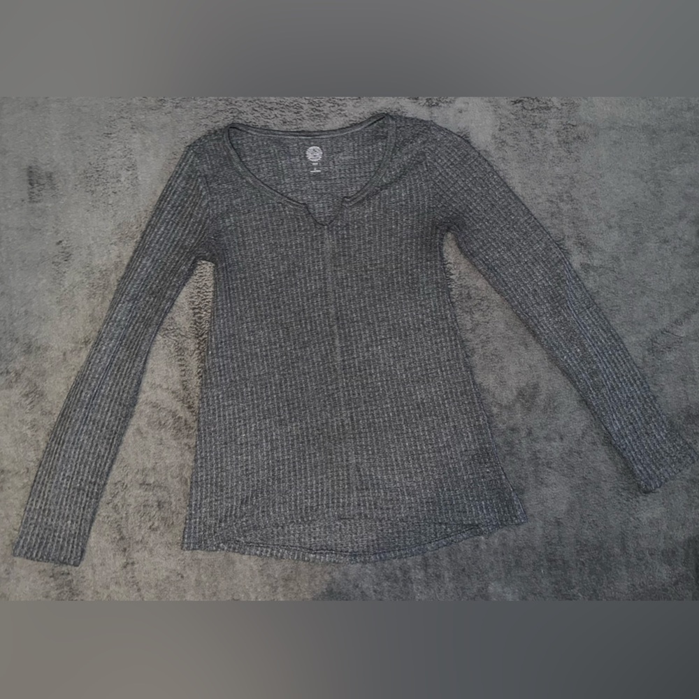 Soft Gray Long Sleeve Shirt
